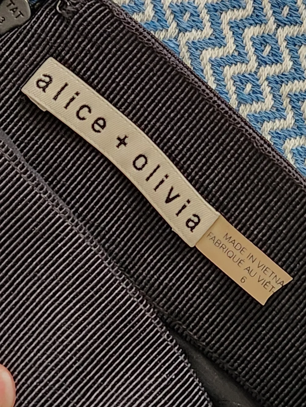 Alice + Olivia Black Overlap Mini Skirt - Picture 2 of 12